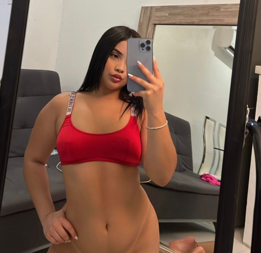 Dolls-of-Aruba-Escorts-Luna